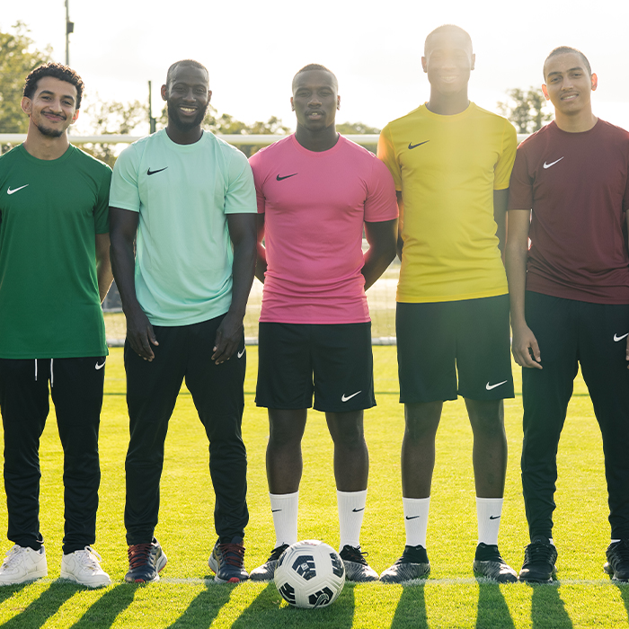 リゾート バタフライ アウター Nike サッカー ユニフォーム 肌 国 成功する